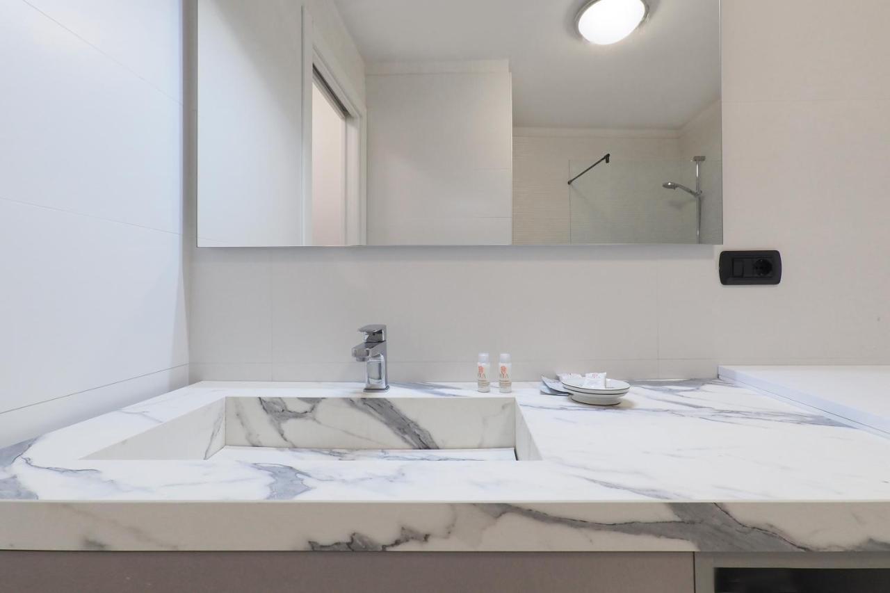Duomo Luxury Apartment IV Milano Eksteriør billede